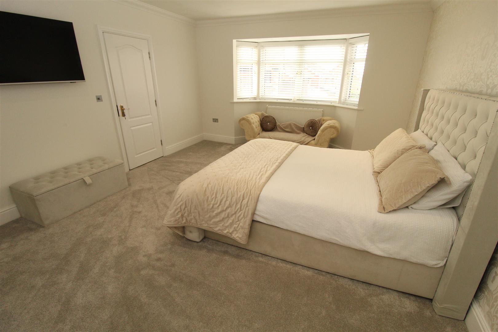 Property Details Estate Agents, Aintree, Liverpool Grosvenor